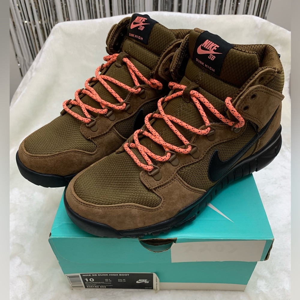 NIB! Nike SB Dunk High Boot in Military Brown, Size 10, Very RARE, Hard to find!